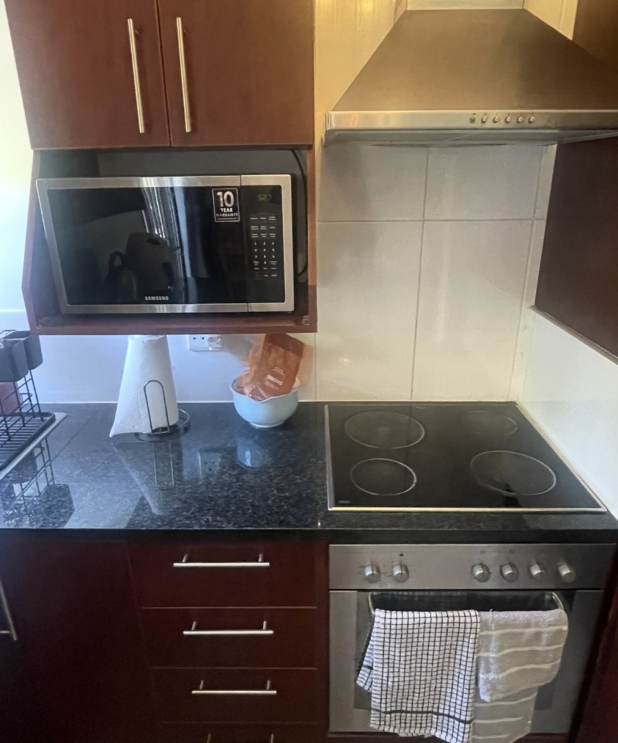 To Let 2 Bedroom Property for Rent in Kenilworth Western Cape